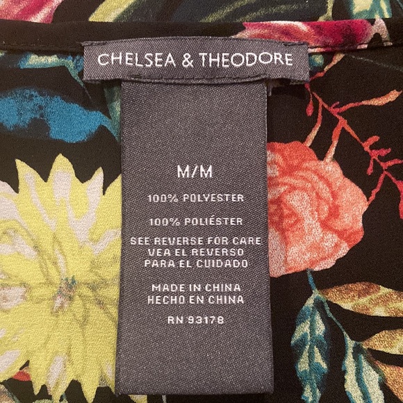 Chelsea & Theodore Black Floral Print Top Size Medium - Picture 7 of 12